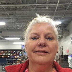 Meet your Posher, Lauri